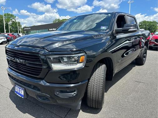 Diamond Black Crystal Pearlcoat 2019 RAM 1500 Big Horn