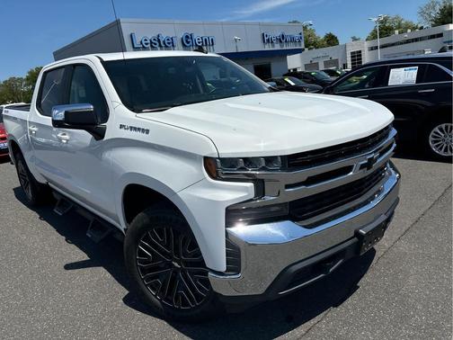 Summit White 2019 Chevrolet Silverado 1500 LT