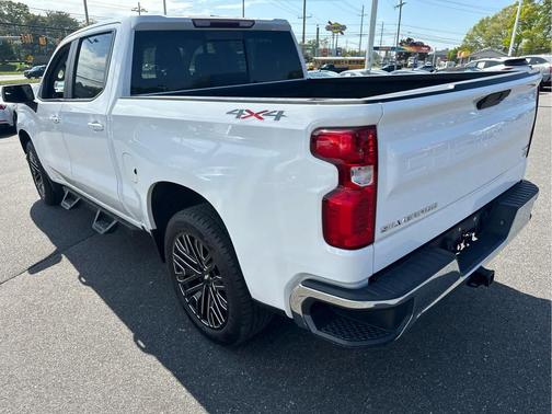 Summit White 2019 Chevrolet Silverado 1500 LT