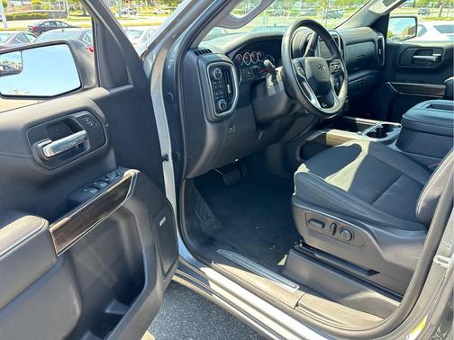Satin Steel Metallic 2021 Chevrolet Silverado 1500 RST