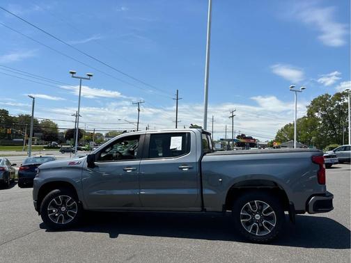 Satin Steel Metallic 2021 Chevrolet Silverado 1500 RST
