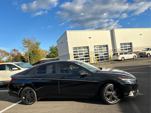 2021 Hyundai ELANTRA SEL