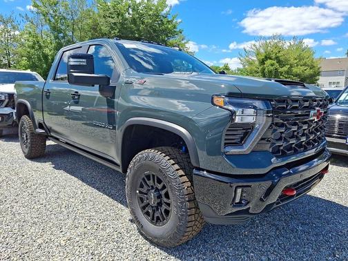 Cypress Gray 2026 Chevrolet Silverado 2500 Crew Cab, Standard Bed, XR2, 4WD