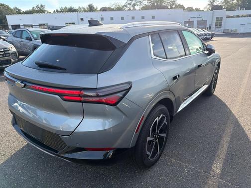 Sterling Gray Metallic 2025 Chevrolet Equinox EV LT