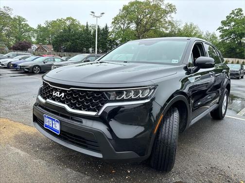 2023 Kia Sorento LX