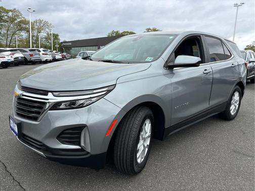 Sterling Gray Metallic 2024 Chevrolet Equinox 1LT