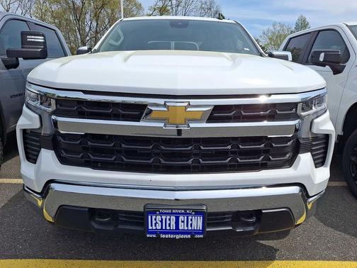 Summit White 2026 Chevrolet Silverado 1500 LT