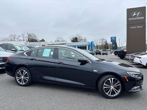 2020 Buick Regal Sportback FWD Essence