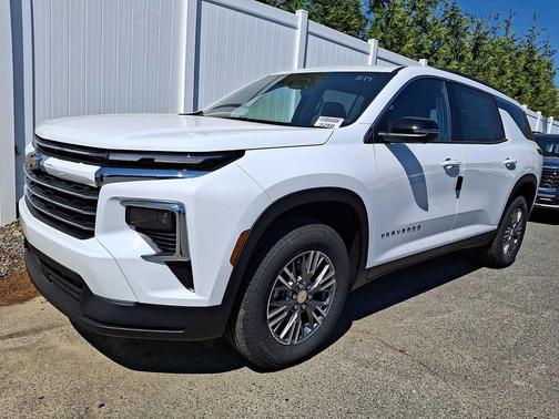 SUMMIT WHT 2026 Chevrolet Traverse LT