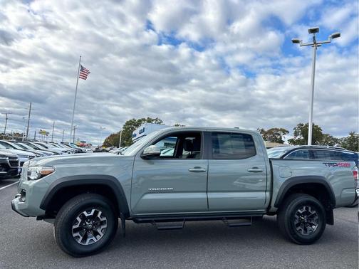 2022 Toyota Tacoma TRD Off Road
