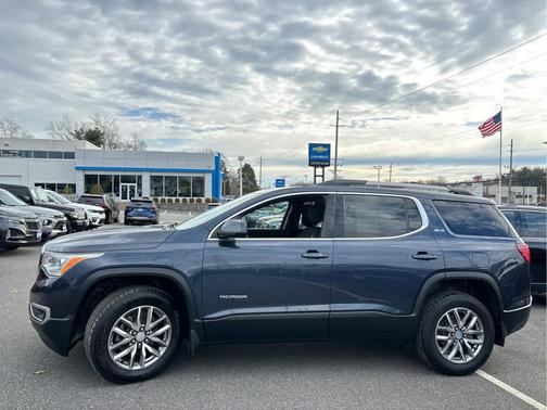 2019 GMC Acadia SLE-2