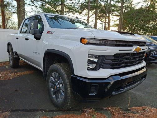 2026 Chevrolet Silverado 2500 Custom