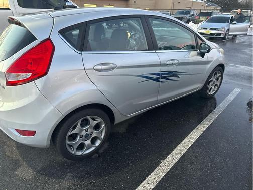 2011 Ford Fiesta SES