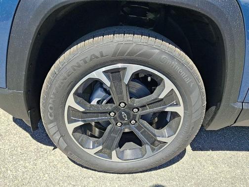 Lakeshore Blue Metallic 2026 Chevrolet Equinox 1LT