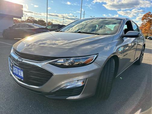 2022 Chevrolet Malibu FWD RS