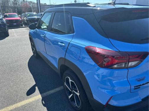 Fountain Blue 2023 Chevrolet Trailblazer RS