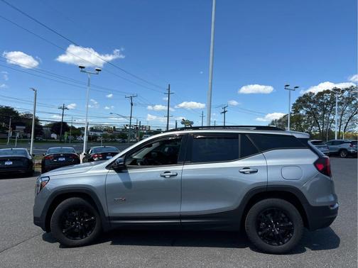 Sterling Metallic 2023 GMC Terrain AWD AT4