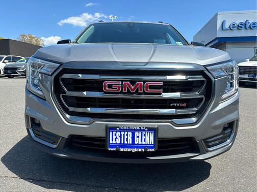 Sterling Metallic 2023 GMC Terrain AWD AT4