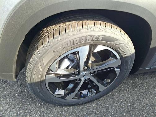 STERLING GRY ME 2026 Chevrolet Trax FWD 1RS