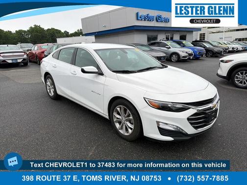Summit White 2022 Chevrolet Malibu FWD LT