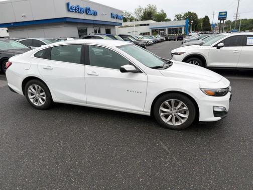 Summit White 2022 Chevrolet Malibu FWD LT