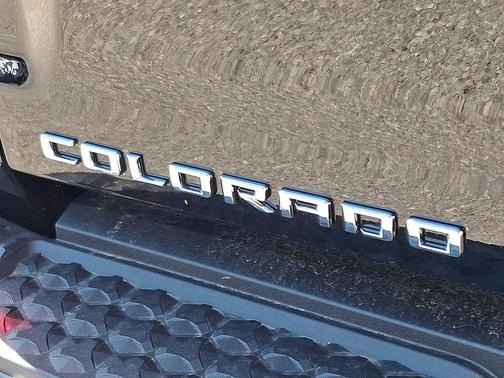 BLK 2026 Chevrolet Colorado ZR2