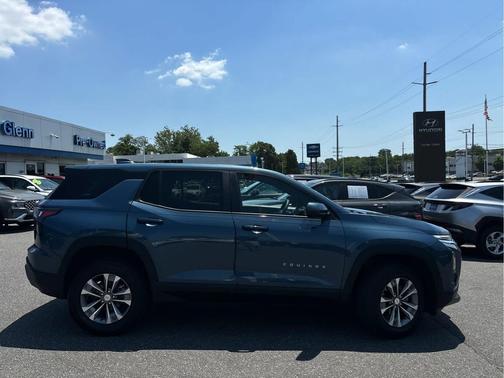 Lakeshore Blue Metallic 2025 Chevrolet Equinox 1LT