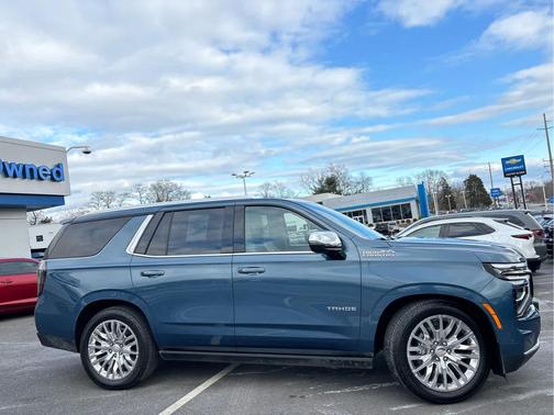 2025 Chevrolet Tahoe 4WD High Country