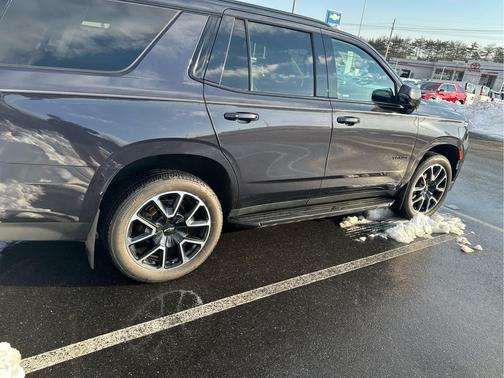 2022 Chevrolet Tahoe 4WD RST