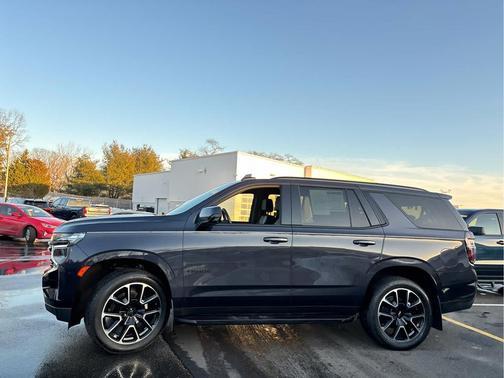 2022 Chevrolet Tahoe 4WD RST