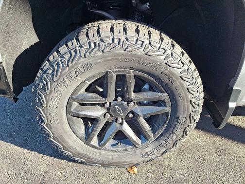 2026 Chevrolet Silverado 1500 Custom Trail Boss