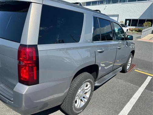 Pepperdust Metallic 2017 Chevrolet Tahoe LT