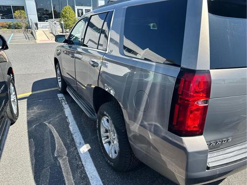 Pepperdust Metallic 2017 Chevrolet Tahoe LT