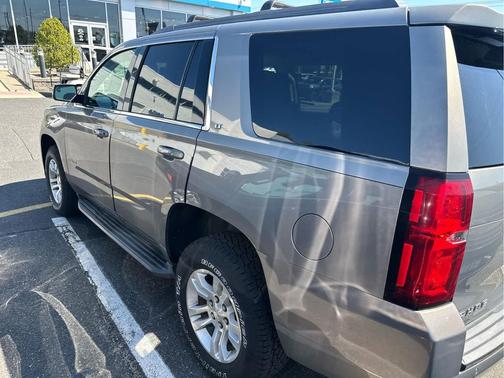 Pepperdust Metallic 2017 Chevrolet Tahoe LT