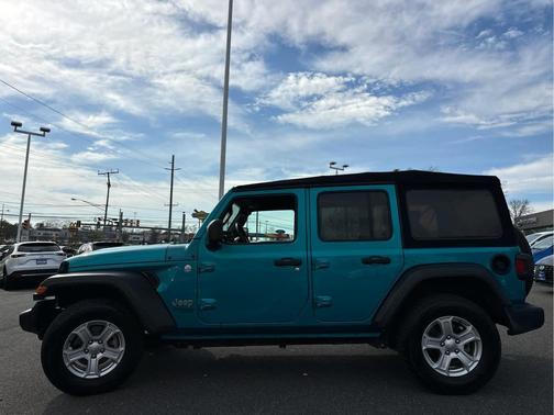 Bikini Pearlcoat 2019 Jeep Wrangler Unlimited Sport