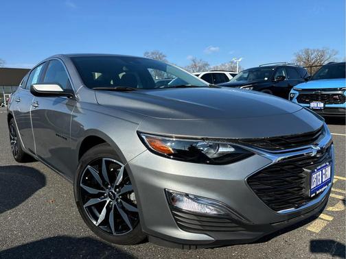 2023 Chevrolet Malibu FWD RS