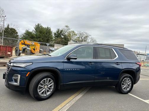 2022 Chevrolet Traverse LT Cloth