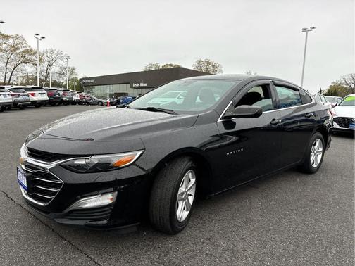 Mosaic Black Metallic 2023 Chevrolet Malibu 1LS