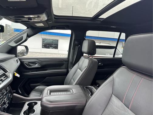 2023 Chevrolet Tahoe 4WD RST