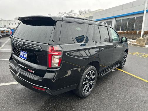 2023 Chevrolet Tahoe 4WD RST