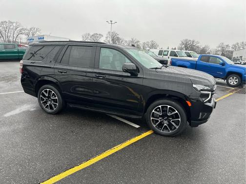 2023 Chevrolet Tahoe 4WD RST