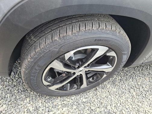 Sterling Gray Metallic 2026 Chevrolet Trax FWD 1RS