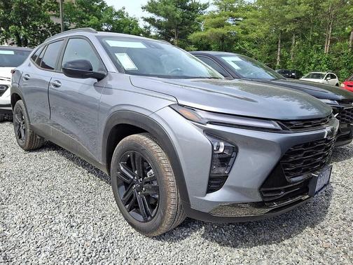 Sterling Gray Metallic 2026 Chevrolet Trax FWD ACTIV