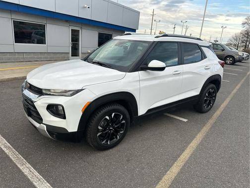 Summit White 2023 Chevrolet Trailblazer LT