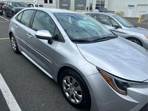 Classic Silver Metallic 2020 Toyota Corolla LE