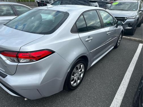 Classic Silver Metallic 2020 Toyota Corolla LE