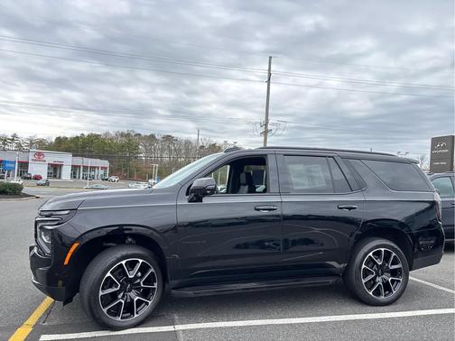 2025 Chevrolet Tahoe 4WD RST