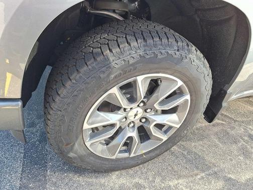 Sterling Gray Metallic 2026 Chevrolet Silverado 1500 RST