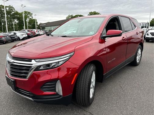 Radiant Red Tintcoat 2024 Chevrolet Equinox 1LT