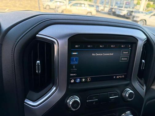 Summit White 2022 GMC Sierra 2500 SLE